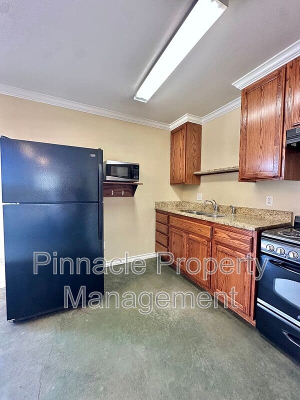 San Angelo Condo: 350 W Avenue L