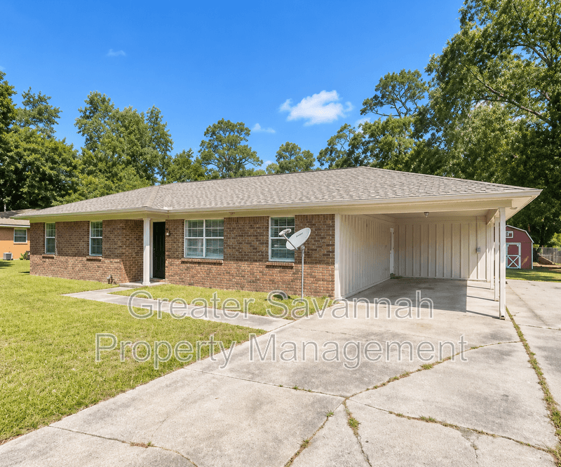 Hinesville House: 627 Georgia Avenue