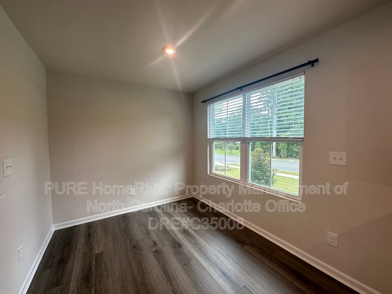 Charlotte House: 2019 Langer St