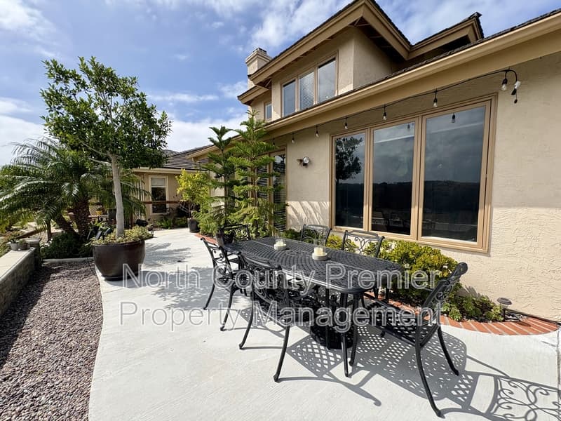Encinitas House: 1867 Amalfi Drive