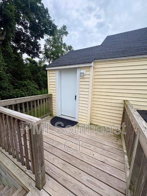 Groton Condo: 12 Fort Hill Road