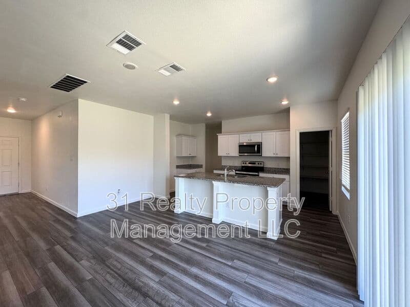 Fort Worth House: 10345 Castle Lyons Lane