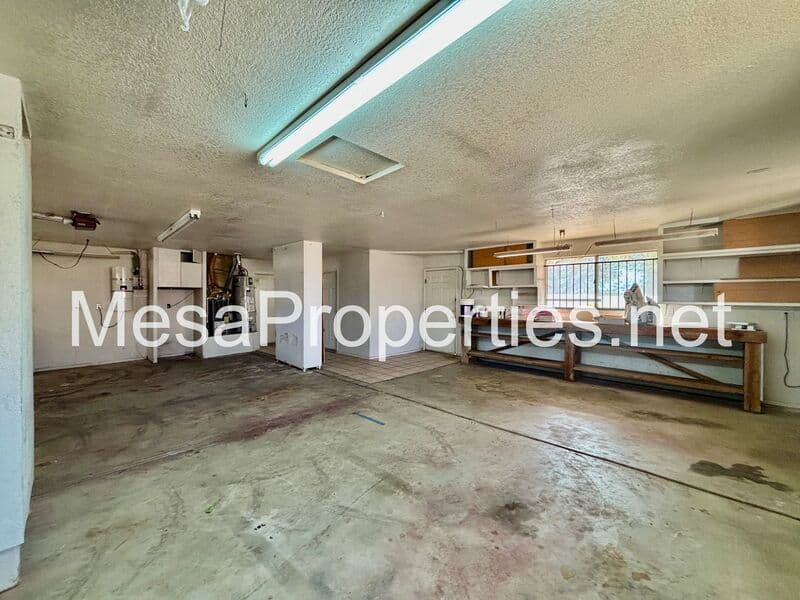 Apple Valley House: 18633 Kamana Rd.