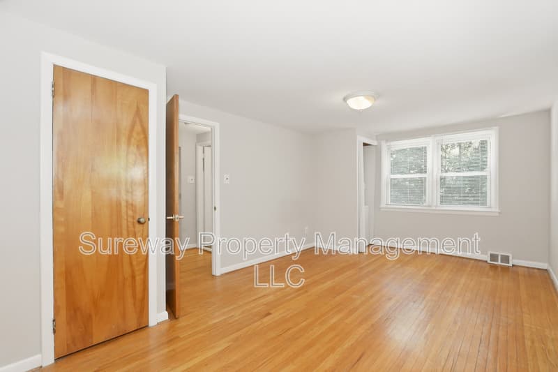 Haddon Heights Condo: 2008 Maple Ave