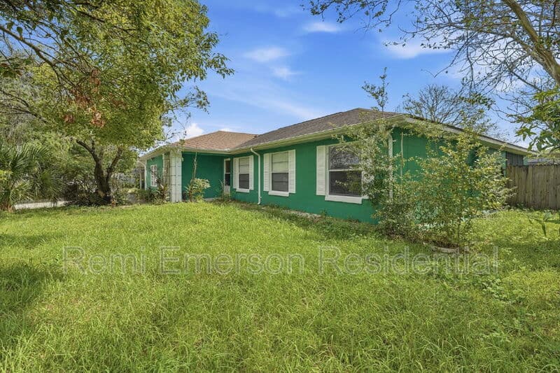 Kissimmee House: 515 Floral Drive
