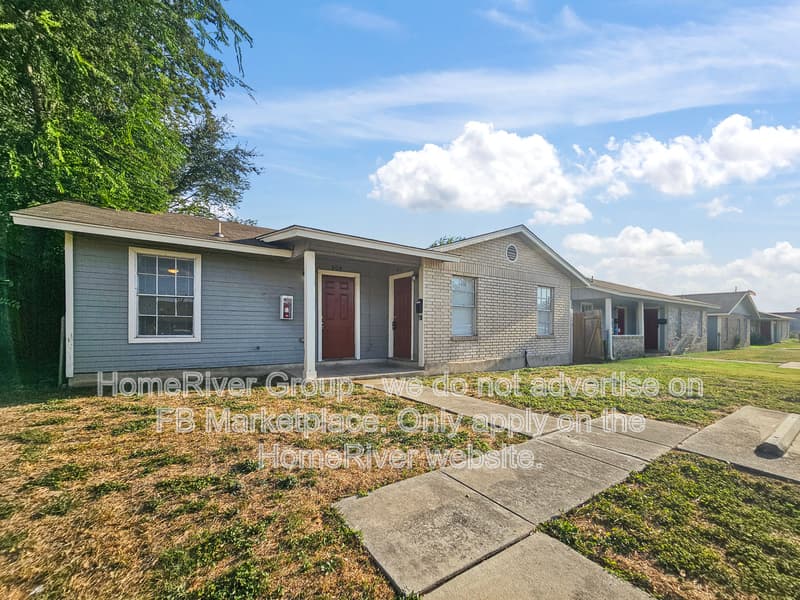 San Antonio House: 810 W Olmos Dr