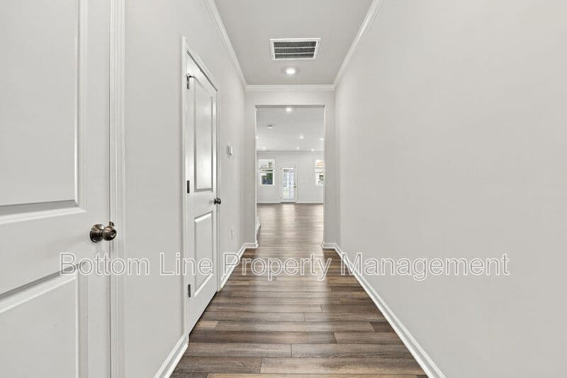 Durham Townhome: 5811 Woodlawn Dr