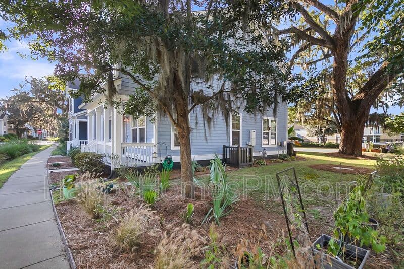 North Charleston House: 5086 E Liberty Park Cirlce