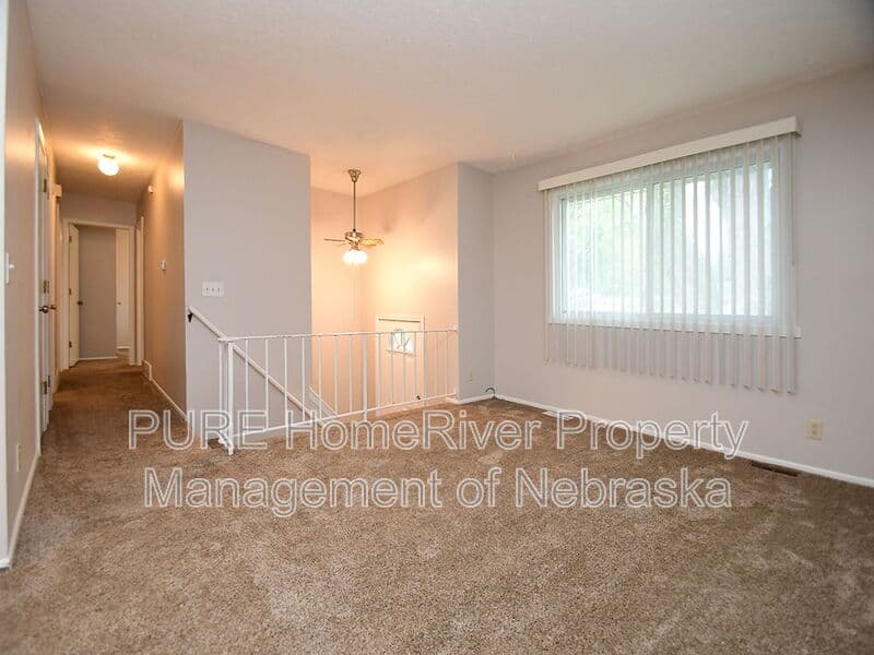 Omaha House: 2511 N 143rd Ave