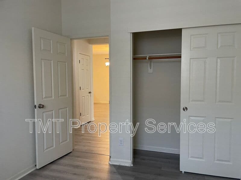 Elk Grove House: 10408 Siltstone Way