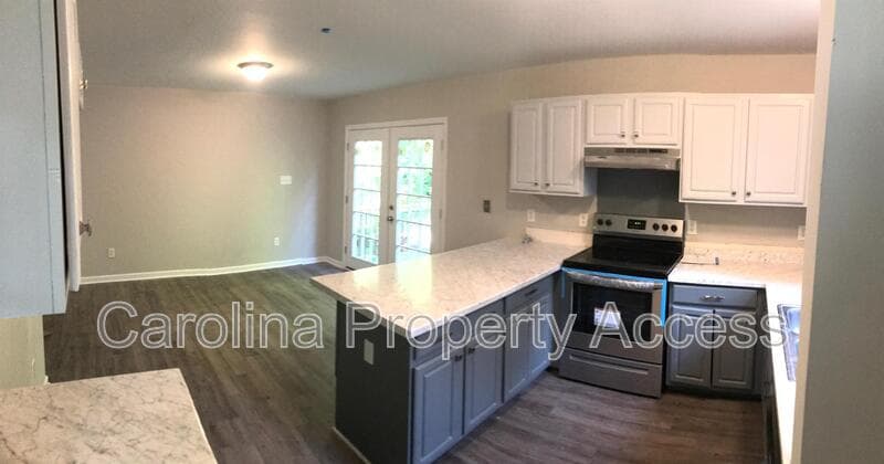 Raleigh House: 6316 Lymington Drive