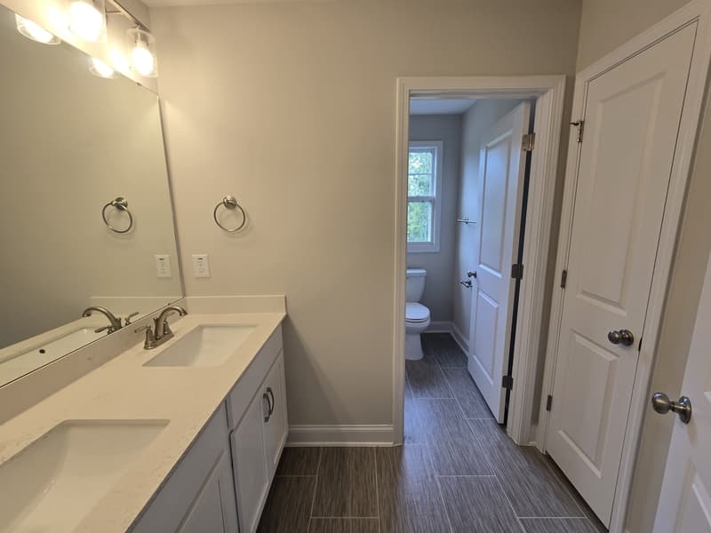 Smithfield House: 463 Jackson Pond Drive