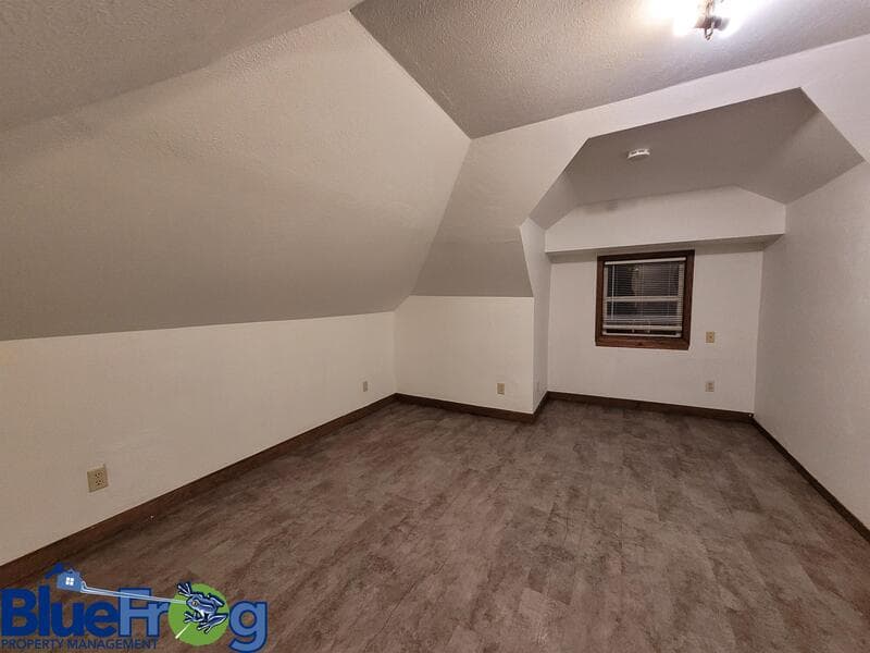 Green Bay House: 404 13th Avenue