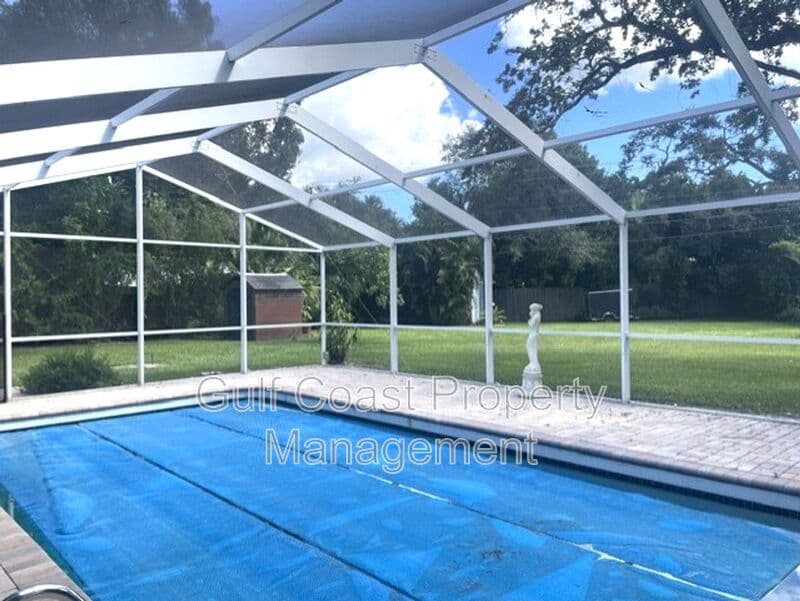 Sarasota House: 3737 Kingswood Dr
