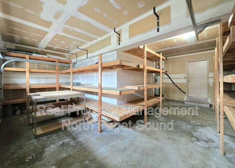 Marysville House: 13008 58th Ave NE