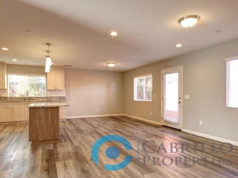 Lemon Grove House: 3050 Julielynn Way