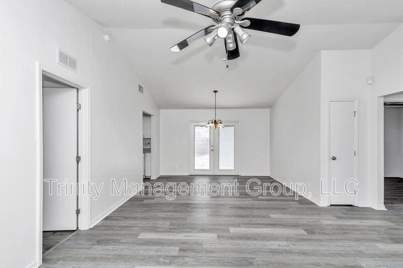 Ocala House: 2405 Southeast 46th Court