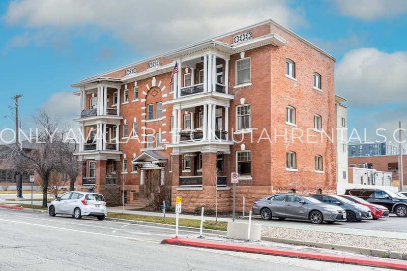 Salt Lake City Condo: 276 E Broadway St