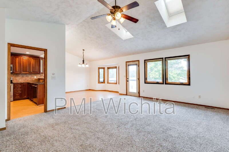Wichita House: 6514 W Briarwood Ave