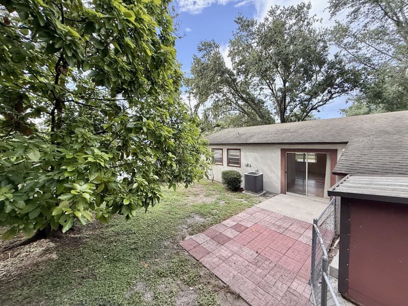 Tampa House: 1502 West Country Club Drive
