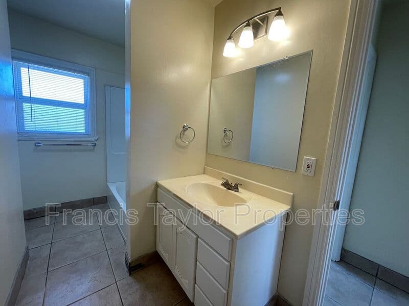 Escondido Condo: 741 S Escondido Blvd