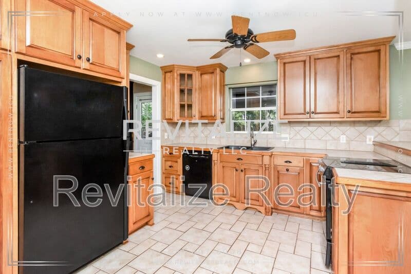 Mobile House: 2949 Cloverland Ct