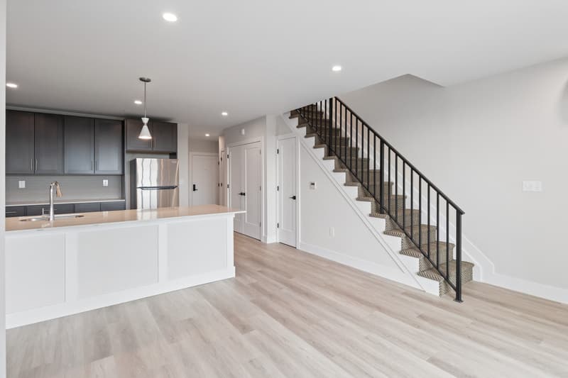 Flemington Condo: 70 Church St