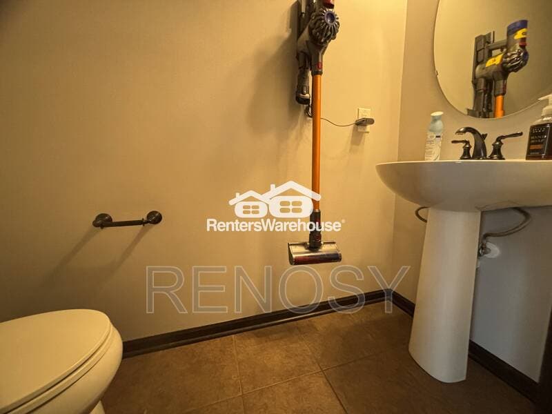 West Des Moines Townhome: 9175 Coneflower Dr