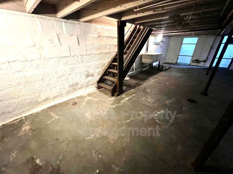 New Kensington House: 1613 Fourth Avenue