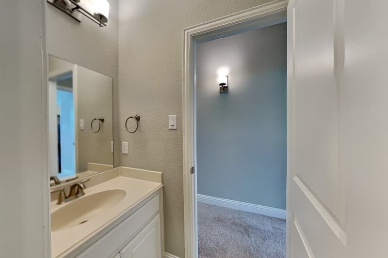 Mckinney House: 7801 Avondale Dr