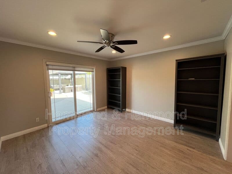 Granada Hills House: 10436 Amestoy Ave.