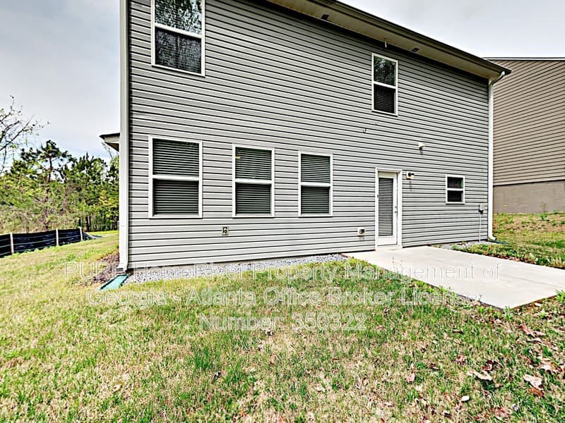 Hiram House: 138 Foggy Creek Ln
