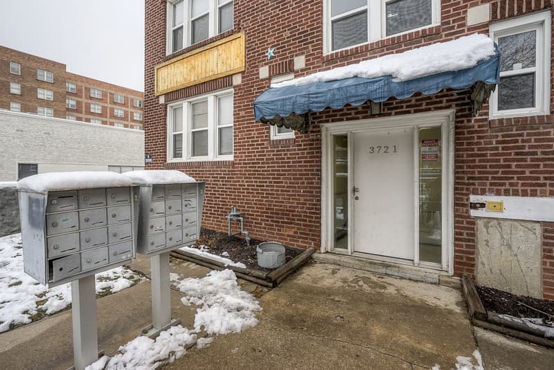 Kansas City Condo: 3721 Broadway Blvd - 1