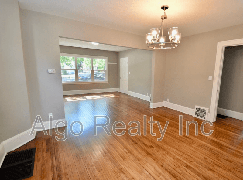 Minneapolis Condo: 4239 Minnehaha Avenue - 1
