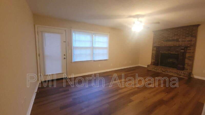 Huntsville House: 1021 Sandy Springs Rd NW