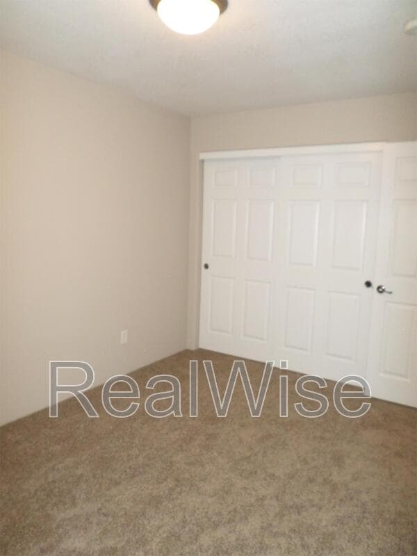 Medford Townhome: 450 Midway