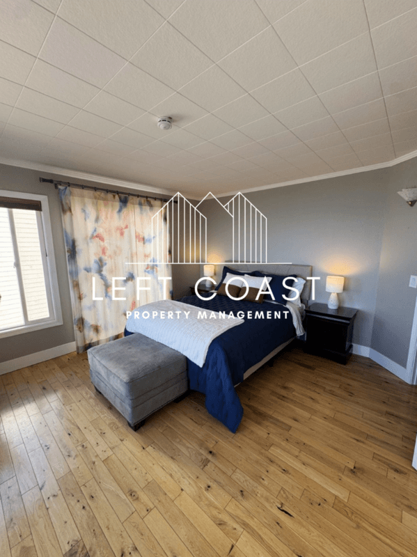 Lincoln City House: 1445 Southwest Coast Avenue