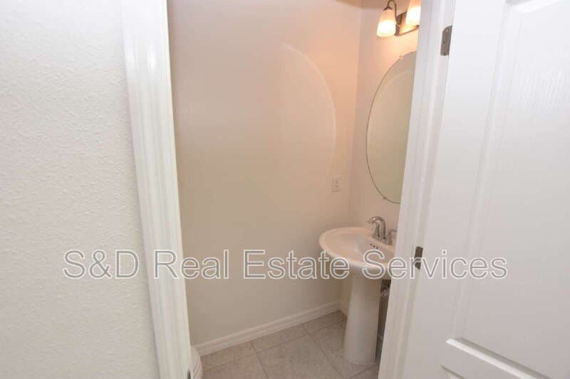 Lakeland House: 3913 Academia Ave.