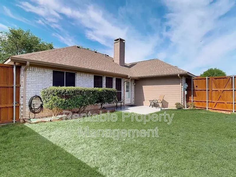 Frisco House: 8310 Hidden Spring Dr.