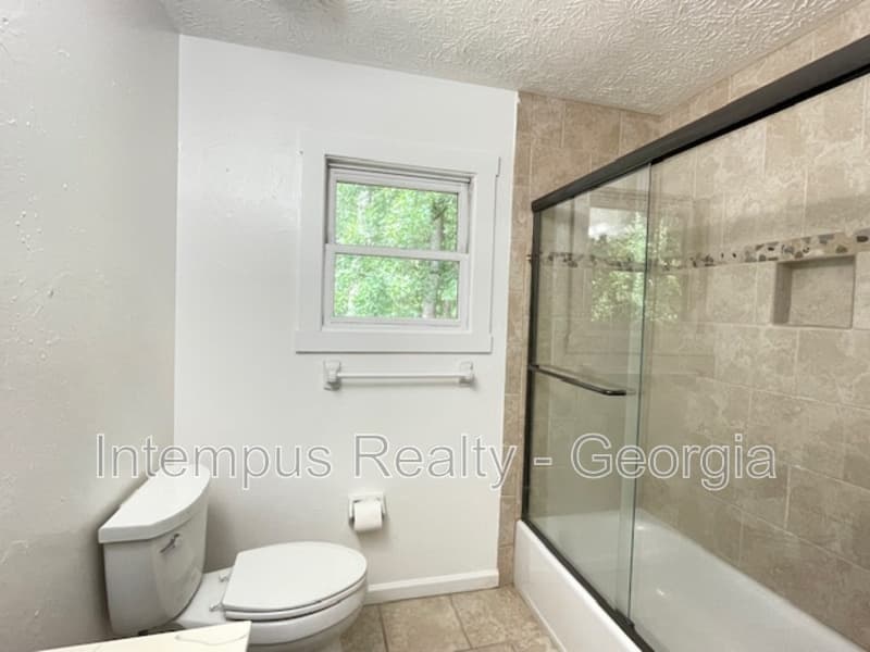 Alpharetta House: 10440 Virginia Pine Ln