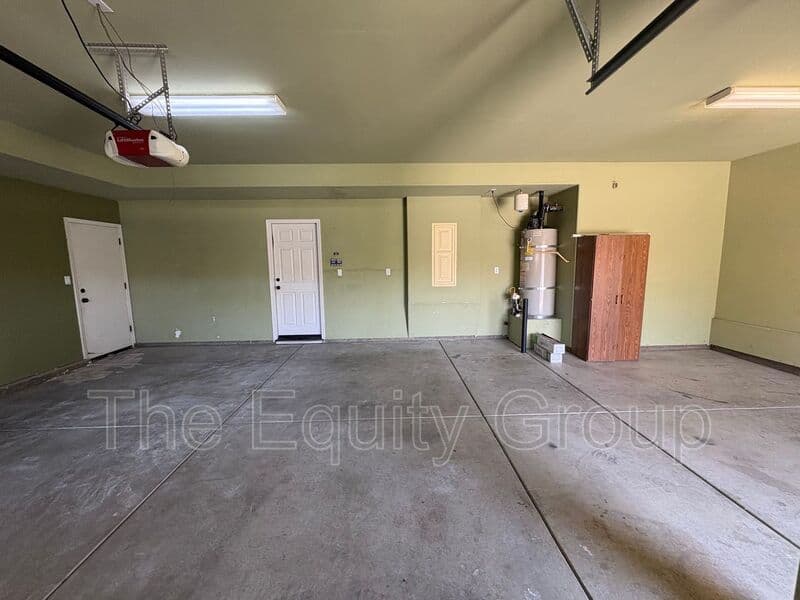 Visalia House: 3116 W Buena Vista