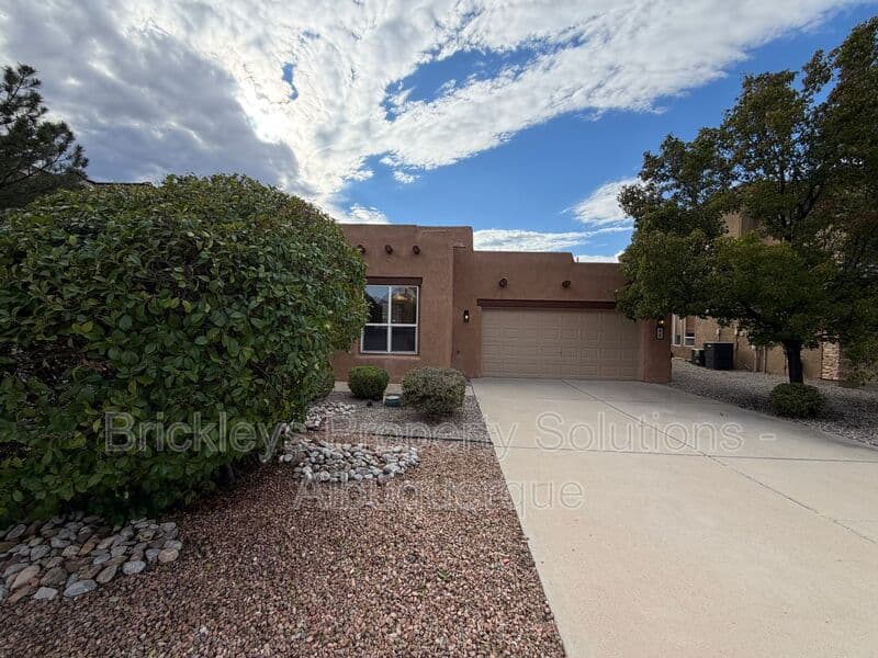 Rio Rancho House: 65 Willow Trace Court SE