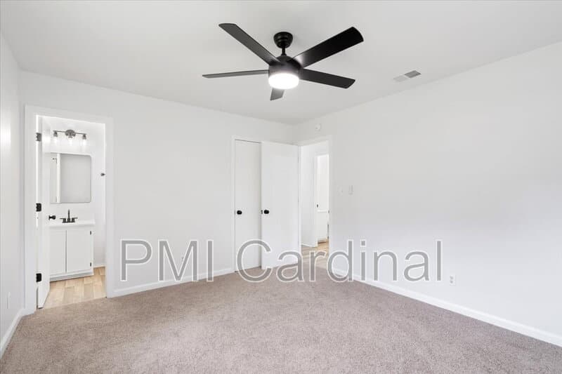 Charlotte House: 2117 Wilson Ave