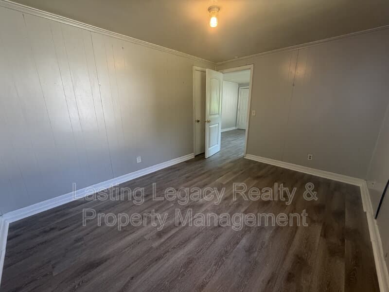 Winston-Salem House: 1207 East 23rd Street