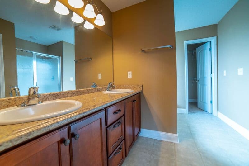 Hinesville House: 211 Augusta Way
