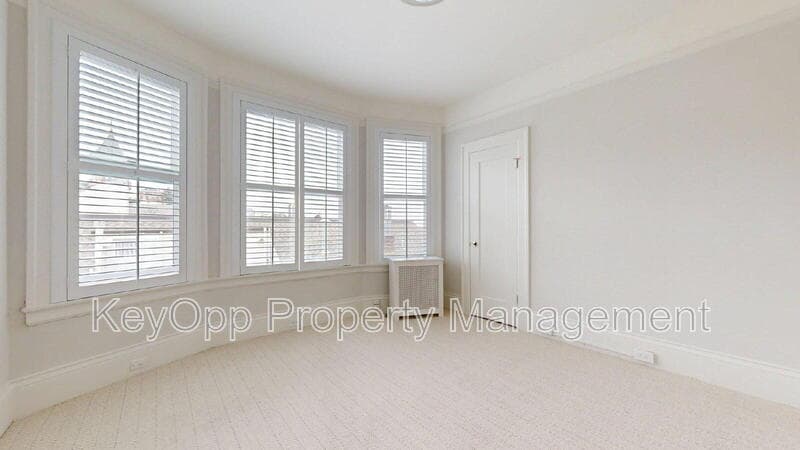 San Francisco Condo: 2250 Green Street