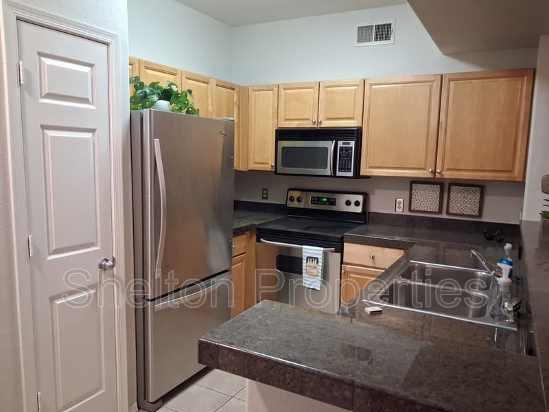 Scottsdale Condo: 19777 N 76th St Unit 3145