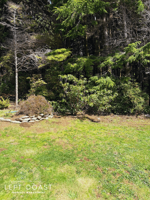Waldport House: 7205 Southwest Burl Drive