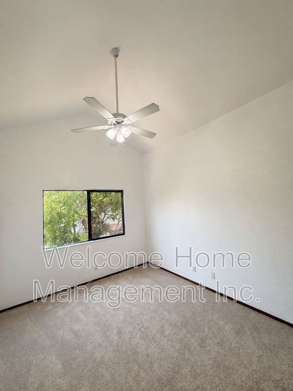 Fremont House: 34769 Comstock Common
