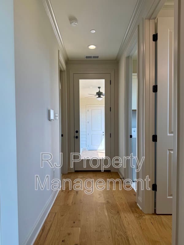 Collierville Townhome: 924 Aldwick Dr